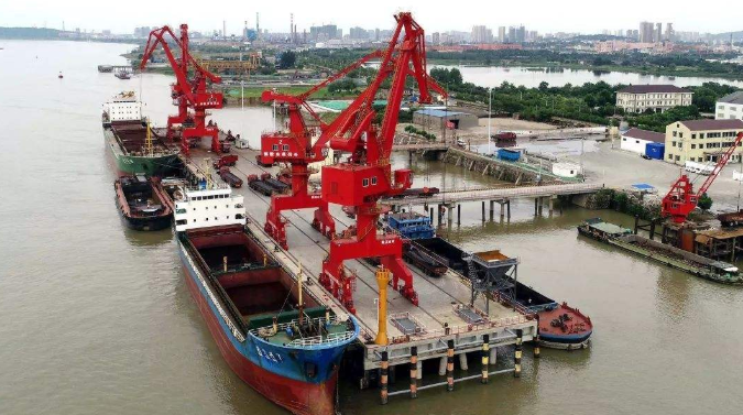 凯里概述露天料场港口封闭问题的实行方法